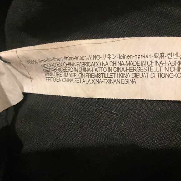 Zara Women's Black Button-Down Shirt - Picture 5 of 5